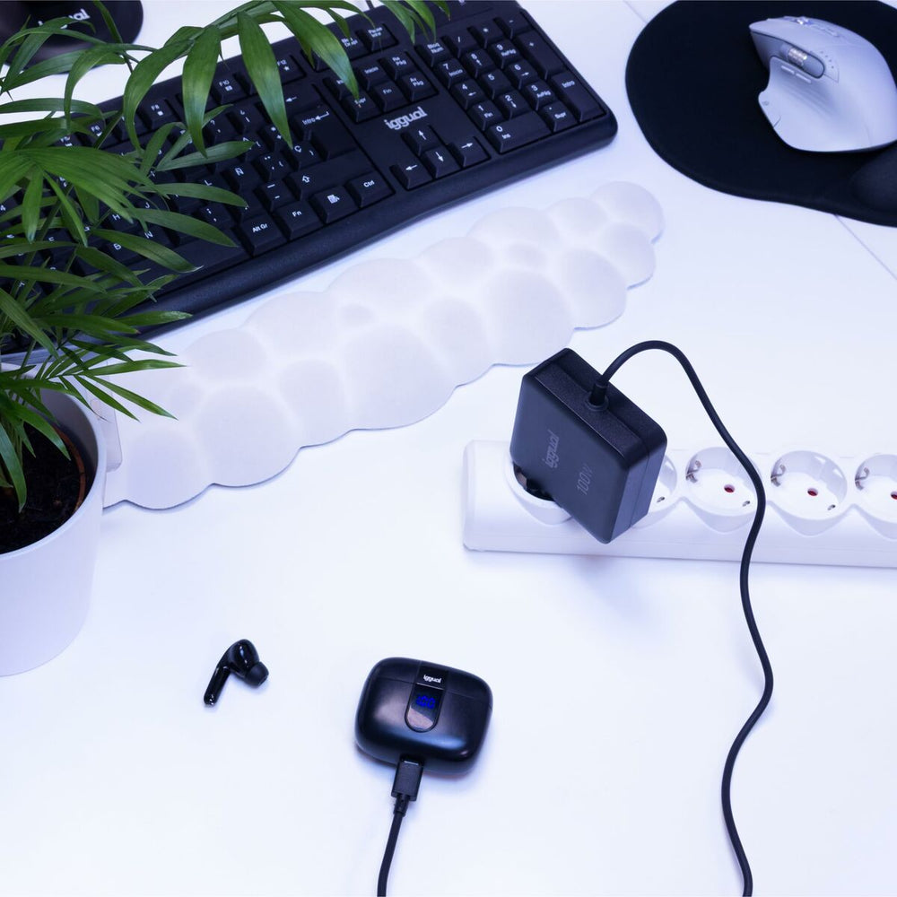 V2HFF5CD40E5057682F48A2A92095B6AFDFR6997337P8